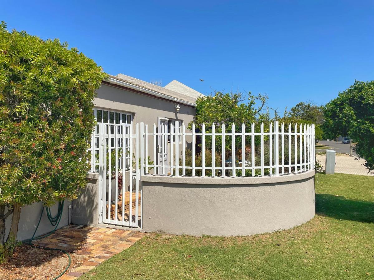 Lemon Tree Cottage Edgemead Exteriör bild